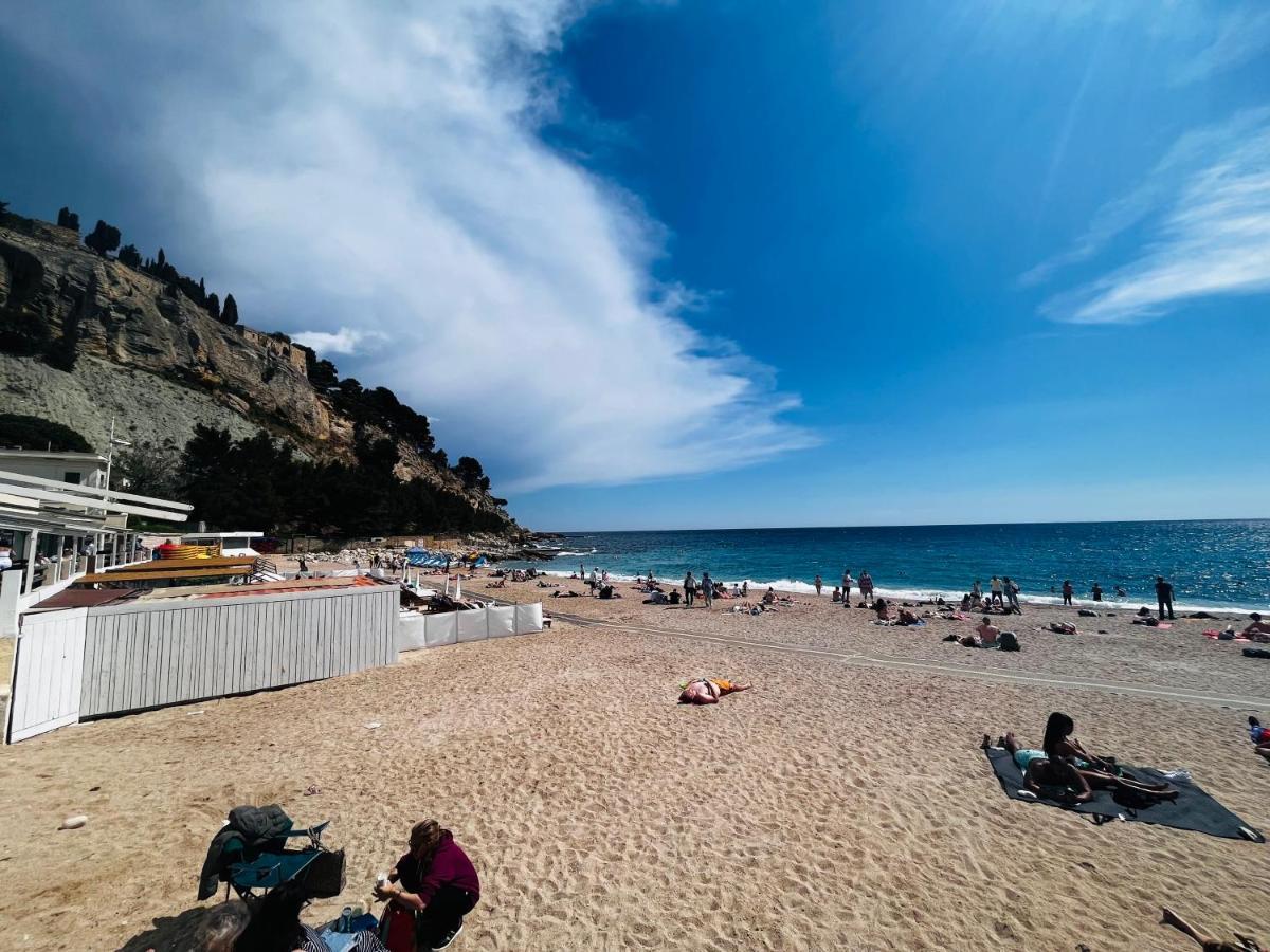 Cassis, Charmant Appart En Face De La Plage. Eksteriør billede
